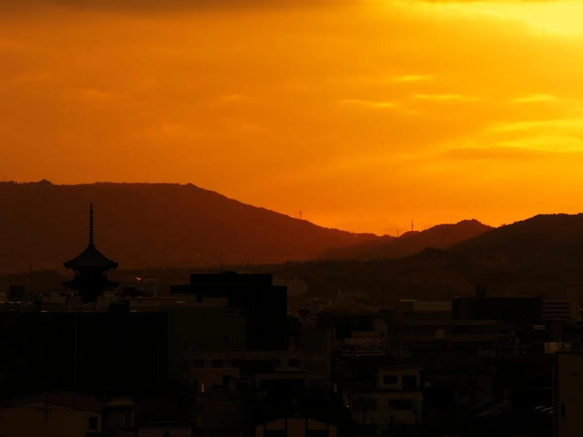 The Box Hotel Kyoto 3*,